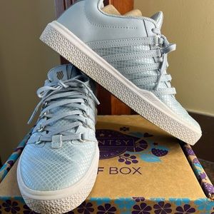 K-Swiss Shoes Gently used in great condition. 👟